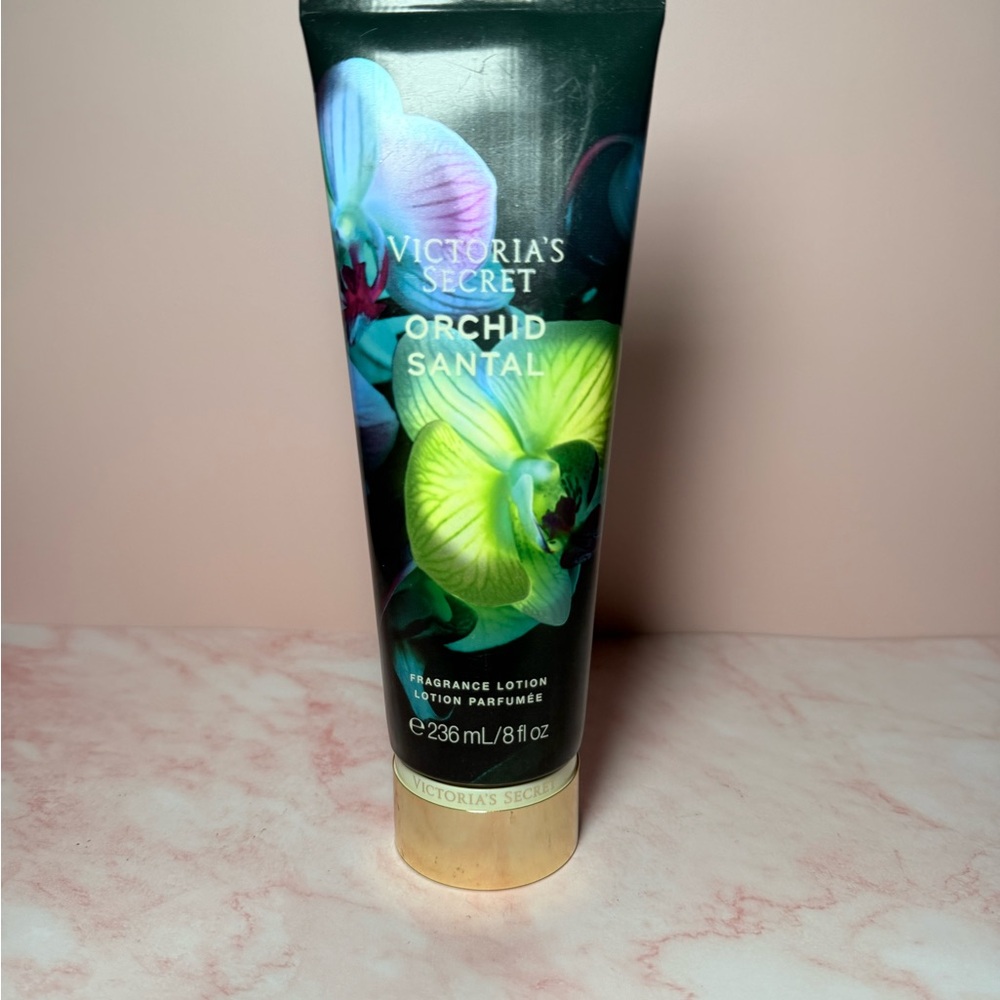 Victoria's Secret Black and Green Moisturizer